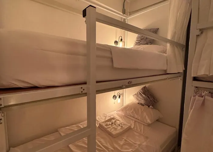 Twenty Two Place - Sukhumvit 22