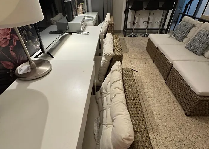 Хостел Twenty Two Place - Sukhumvit 22 Бангкок