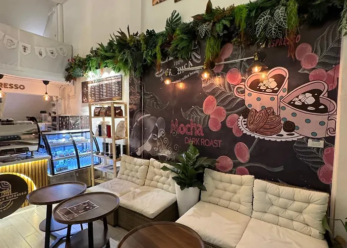 Twenty Two Place - Sukhumvit 22 *