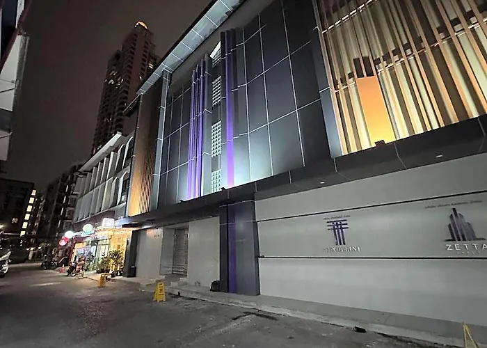 Хостел Twenty Two Place - Sukhumvit 22