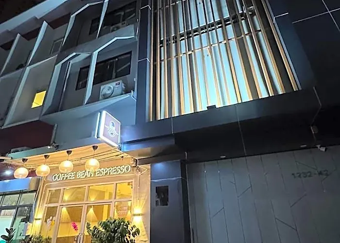 Twenty Two Place - Sukhumvit 22